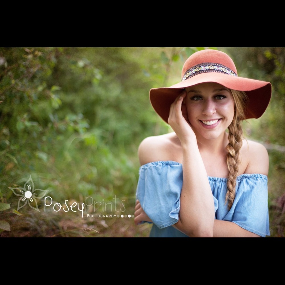 Meet your Posher, Emily